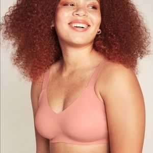 GUC- Knix ‘V Neck Bra’ w/wide Strap